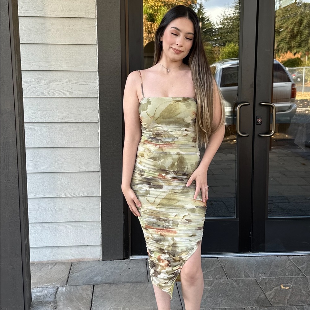 Garden ruched midi dress